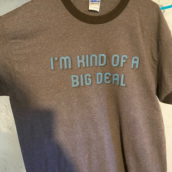 I’m kinda of a big deal tee shirt - Picture 2 of 2